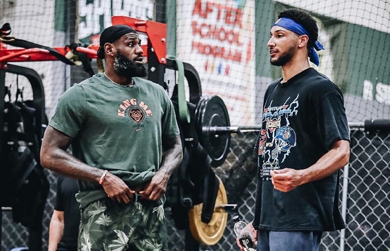 中击败对手 中击败对手